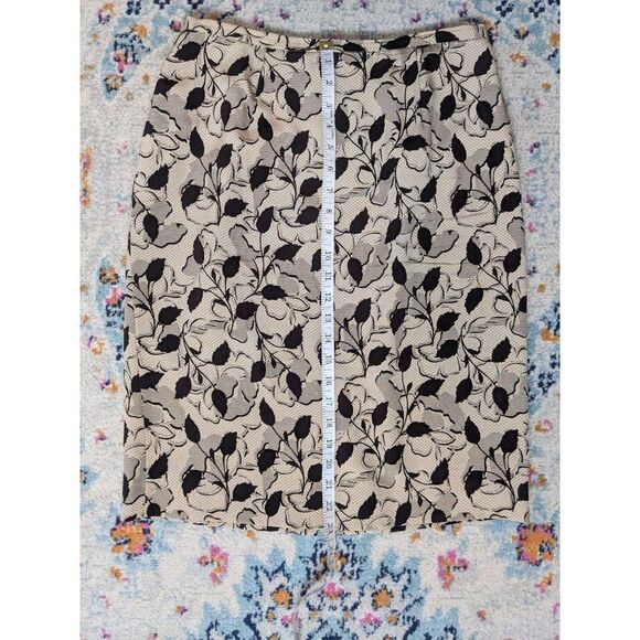 Sandra King Tan and Brown Floral and Leaf Print Silk Pencil Skirt - 8 - Picture 7 of 8